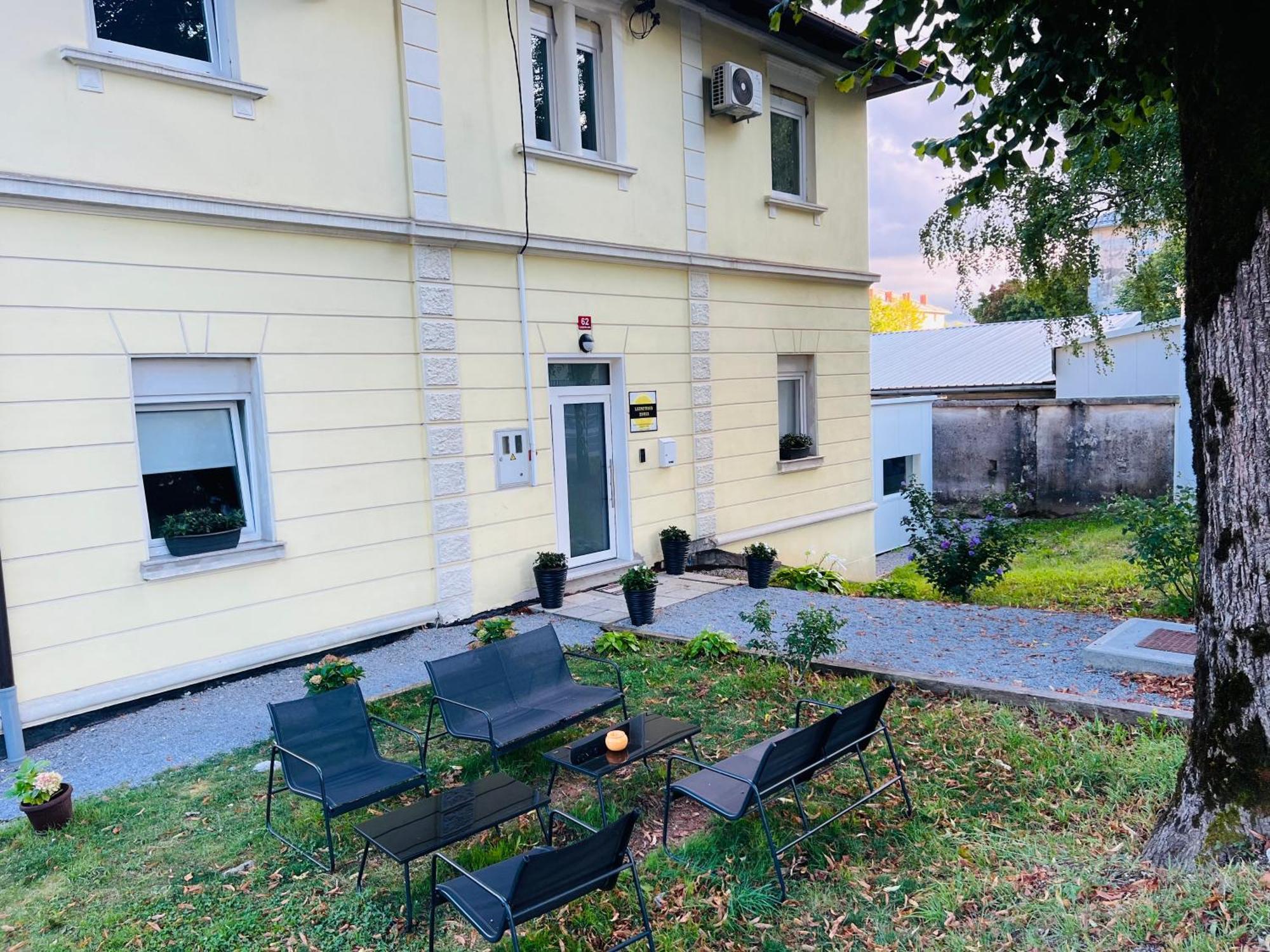 Hotel Lemonwood House Postojna Zewnętrze zdjęcie