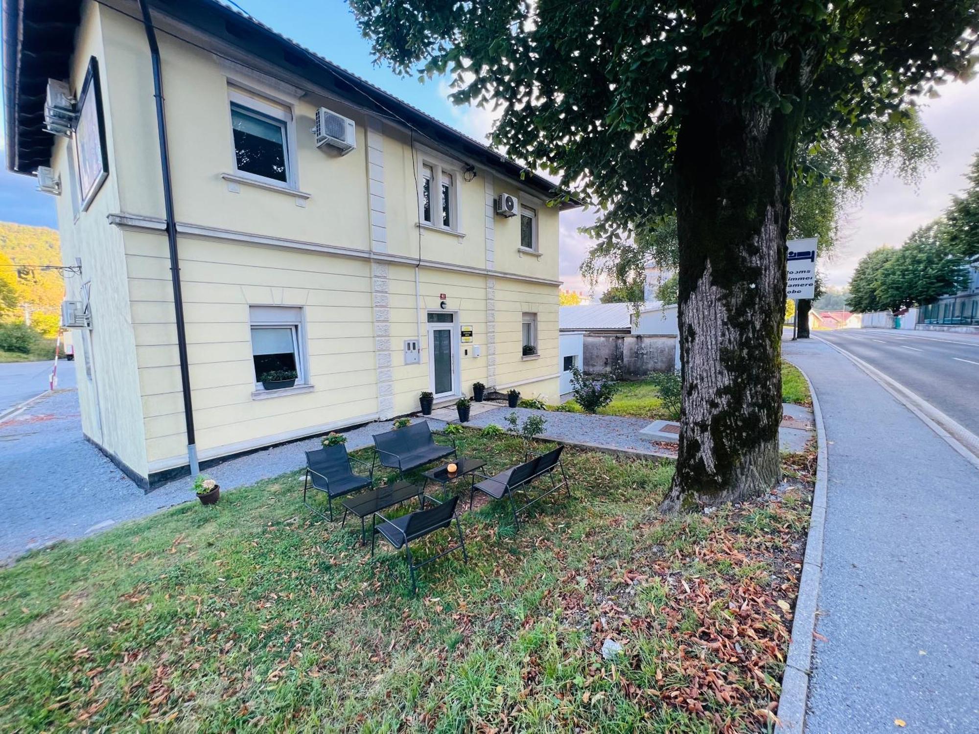 Hotel Lemonwood House Postojna Zewnętrze zdjęcie