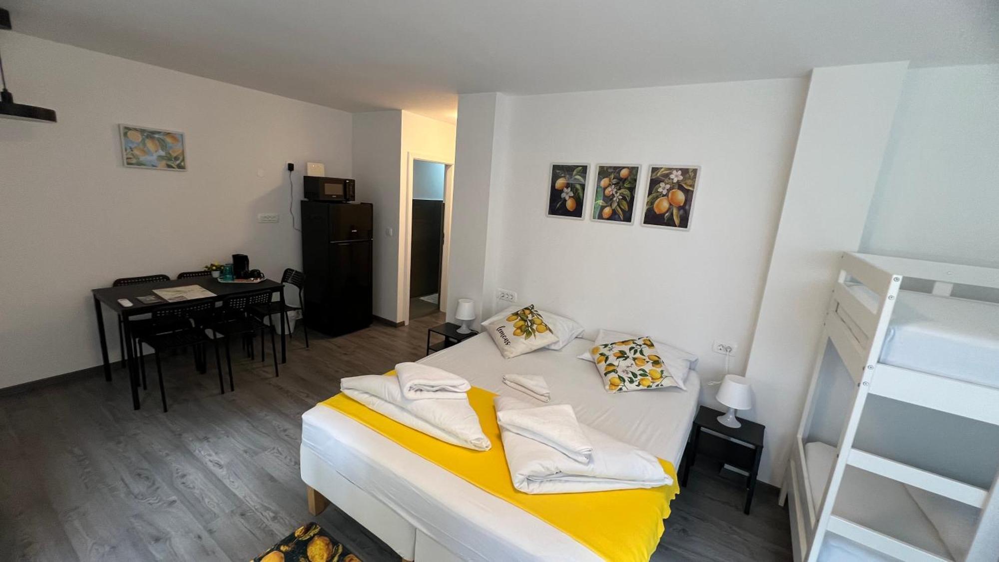 Hotel Lemonwood House Postojna Zewnętrze zdjęcie