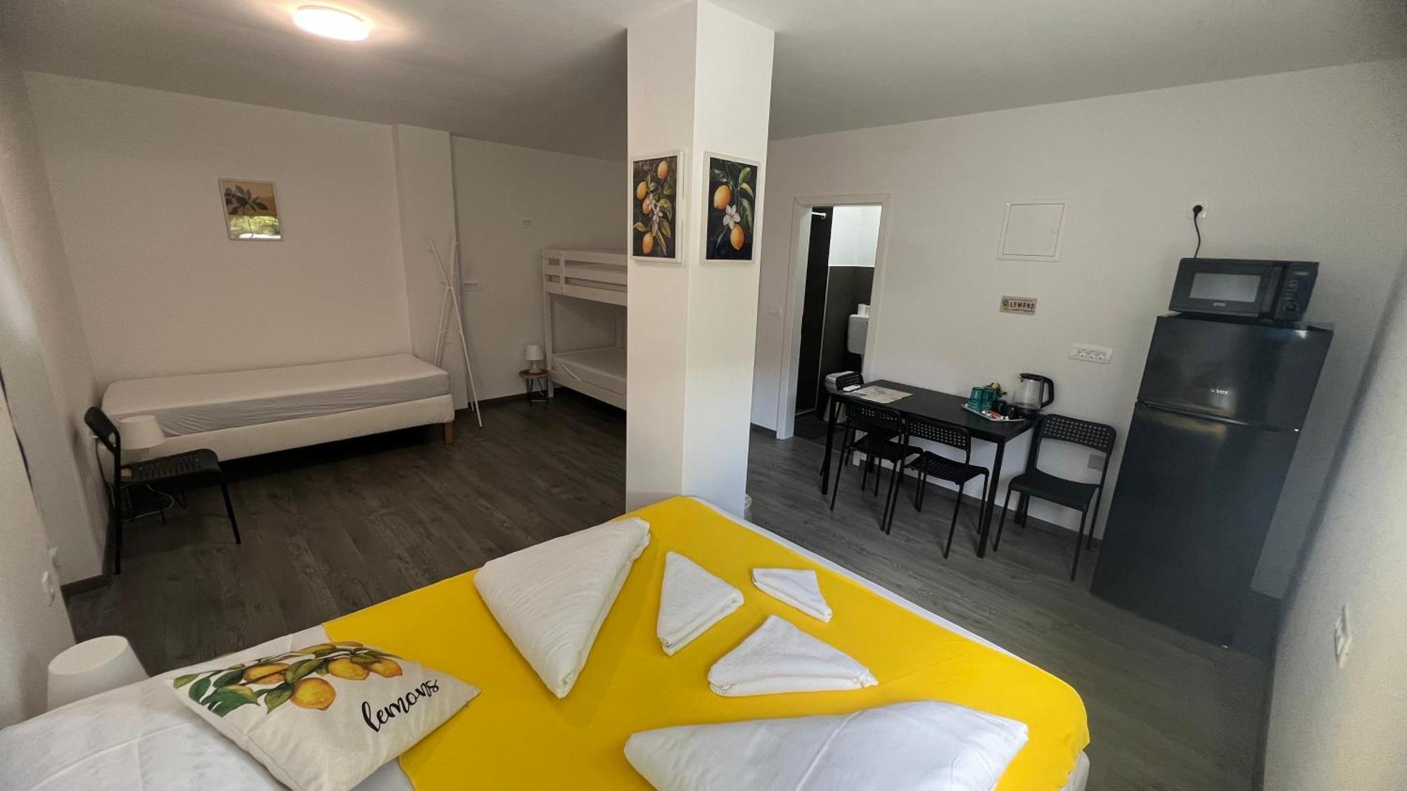 Hotel Lemonwood House Postojna Zewnętrze zdjęcie