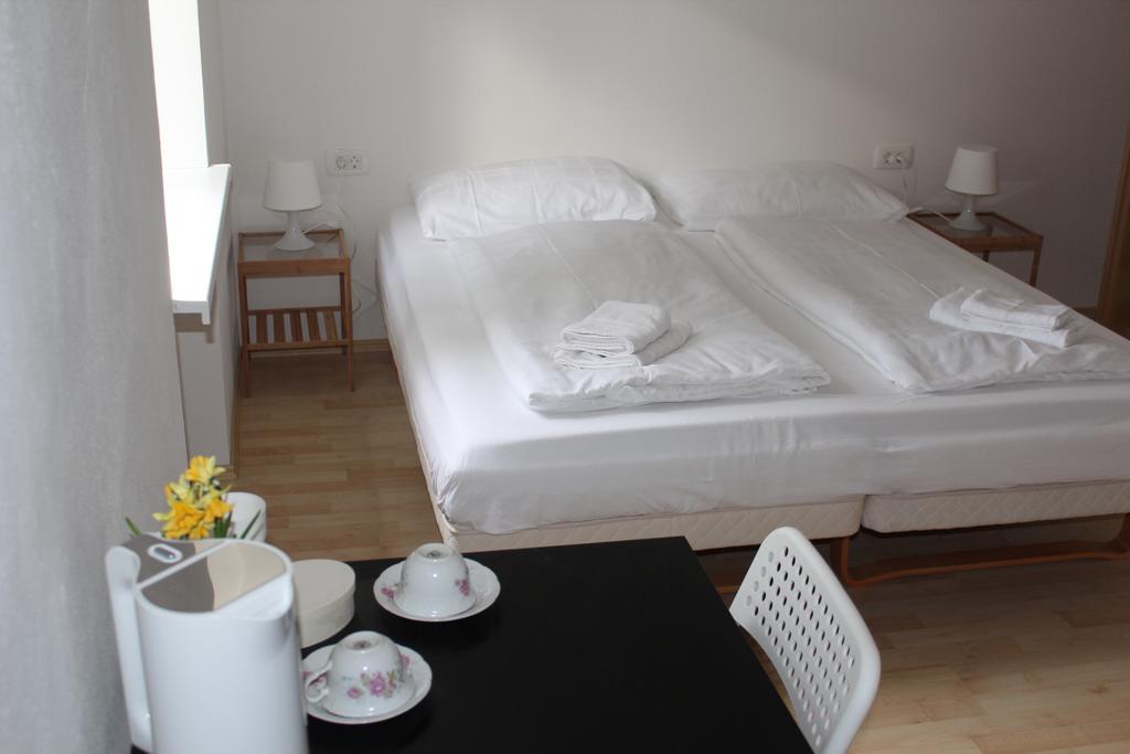 Hotel Lemonwood House Postojna Zewnętrze zdjęcie