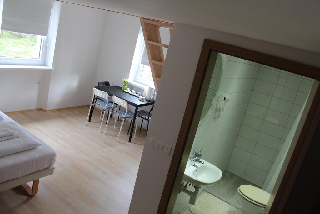 Hotel Lemonwood House Postojna Zewnętrze zdjęcie